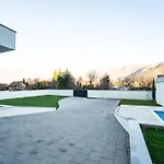 Villa Oasis Aria *
