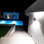 Oasis Aria Villa *