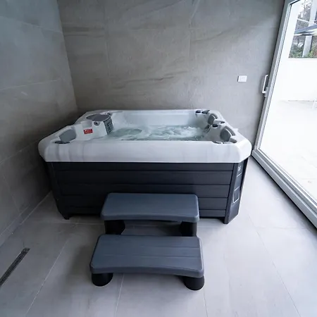 Oasis Aria Вилла