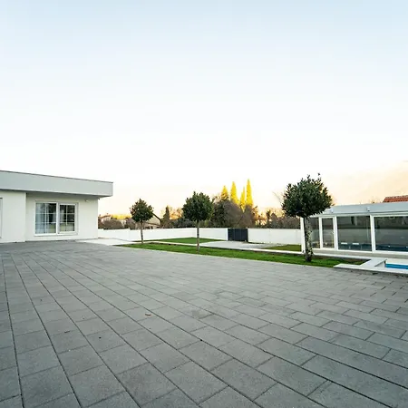 Oasis Aria Вилла Мостар